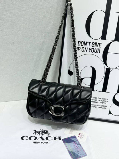 COACH 
NEW CAME GOOD QUALITY 

WITH BOX 
🎁🎁🎁

110 dhs❣️
Size: 22cm

Zain39
♥️♥️♥️