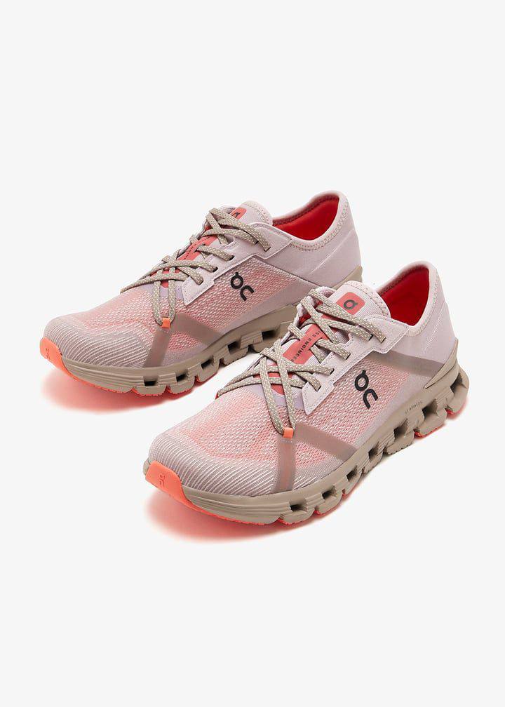 ON Cloud X 4 AD ‘Pink’ 🌸
36-41 AVAILABLE 
220 dhs✅

Zain242
♥️♥️♥️