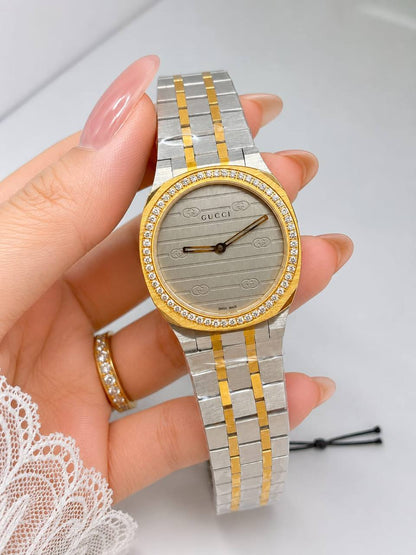 Gucci watch for ladies with stone good quality
240 dhs💓

Zain59
♥️♥️♥️
