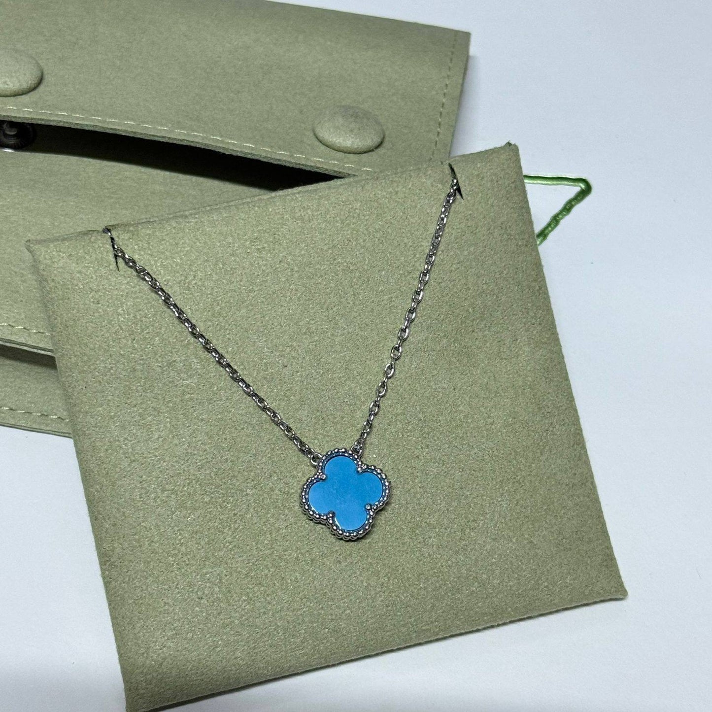 VCA
NECKLACE 
40 dhs🌺

Zain263
♥️♥️♥️
