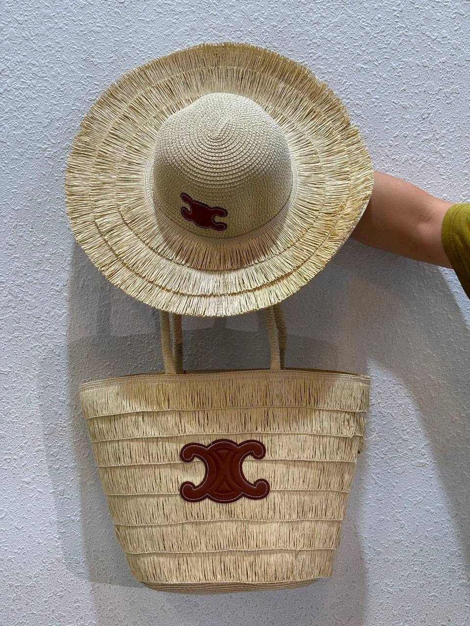 Celine Set
SIZE  ………30CM 🥰
95 dhs✅

Zain244
♥️♥️♥️