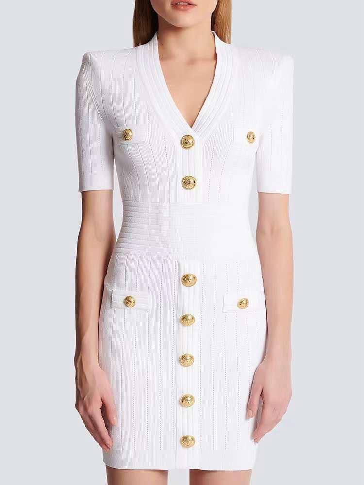 *New collections❤️   
150 dhs✅
*good  quality  
*Sizes:S m l xl* 
*AVAILABLE NOW*

Zain131
♥️♥️♥️