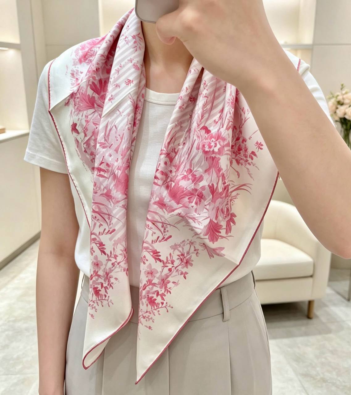 DIOR
💙*VIP QUALITY*💙
💙*90*90*💙
💙*100% SILK*💙
320 dhs🇦🇪🇦🇪

Zain281
♥️♥️♥️