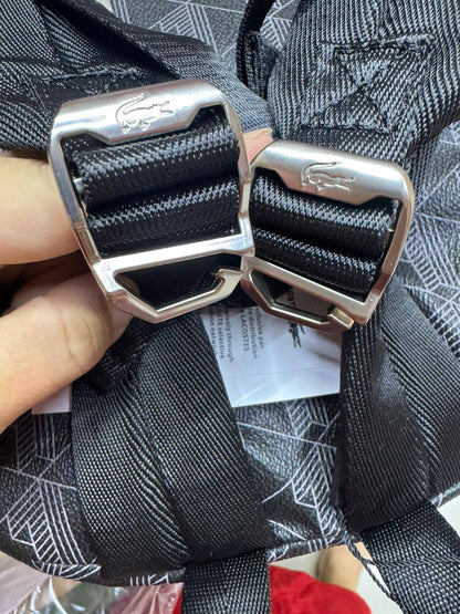 🎒 LACOSTE 🐊 Backpack
1⃣️First quality 
Size: 29 * 39 * 15 cm
95 dhs✅

Zain115
♥️♥️♥️