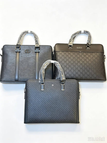 New arrived 

LAPTOP 💻 bags

110 dhs🇦🇪🇦🇪🇦🇪

Size 38cm

Zain200
♥️♥️♥️