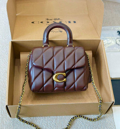 COACH 

NEW CAME GOOD QUALITY 

WITH BOX 
🎁🎁🎁

95 dhs🪙🌨️

Zain39
♥️♥️♥️