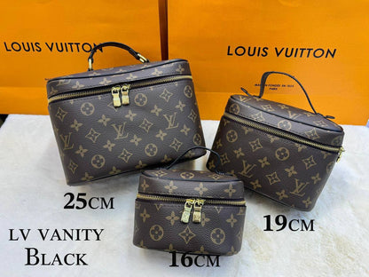 LV
ᴠᴀɴɪᴛʏ ᴛᴏᴘ ʜᴀɴᴅʟᴇ  
ᴄʀᴏssʙᴏᴅʏ ʟᴏɴɢ sᴛʀᴀᴘ
Rᴇᴍᴏᴠᴀʙʟᴇ sᴛʀᴀᴘ
ᴡɪᴛʜʙᴏx
ʟᴇᴀᴛʜᴇʀ
sɪᴢᴇ ᴄʜᴇᴄᴋ!!!!
      25ᴄᴍ:100 dhs✅
      19ᴄᴍ:95 dhs✅
      16ᴄᴍ:90 dhs✅ 

Zain56
♥️♥️♥️