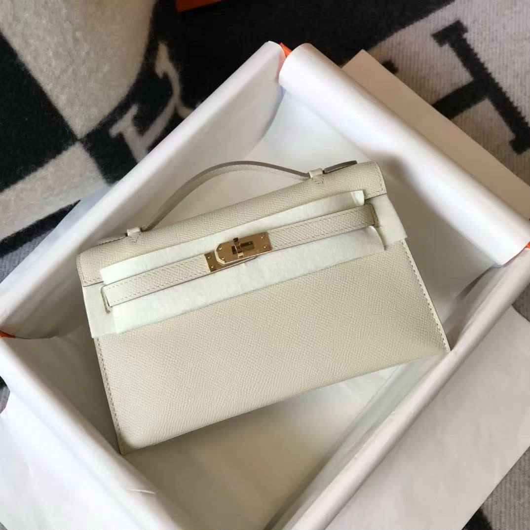 Hermes pochette 21cm💥master quality ✅with box 📦 
340 dhs🇦🇪🇦🇪

Zain52
♥️♥️♥️