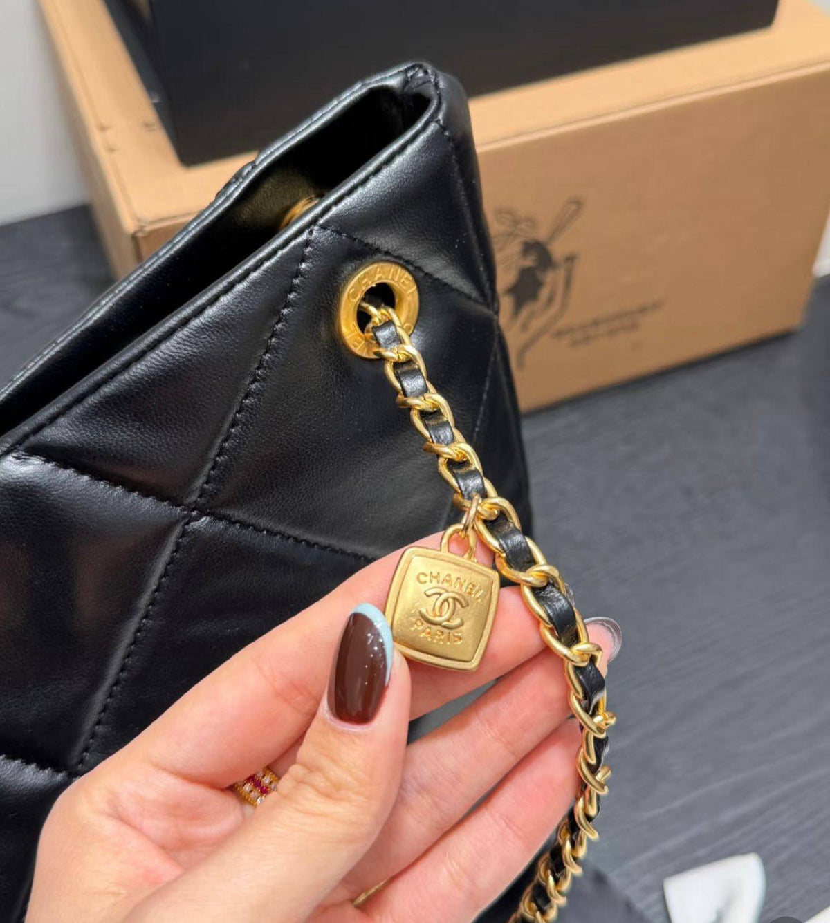 CHANEL 

NEW CAME 

GOOD QUALITY
115 dhs🇦🇪🇦🇪

Zain295
♥️♥️♥️