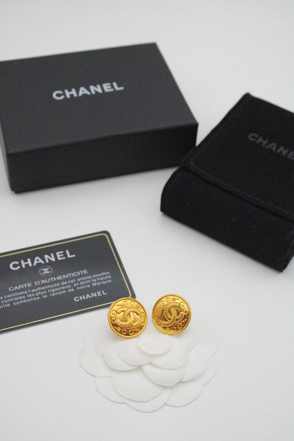 Master earrings

60 dhs 

Zain122
♥️♥️♥️