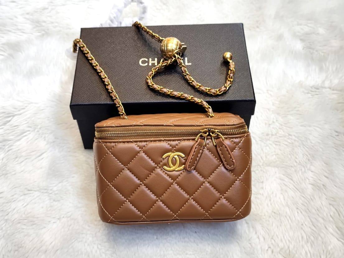 Chanel - Fendi - MK - Miu Miu
95 dhs🪙💕
high quality 

with box
🎁🎁🎁

Zain26
♥️♥️♥️