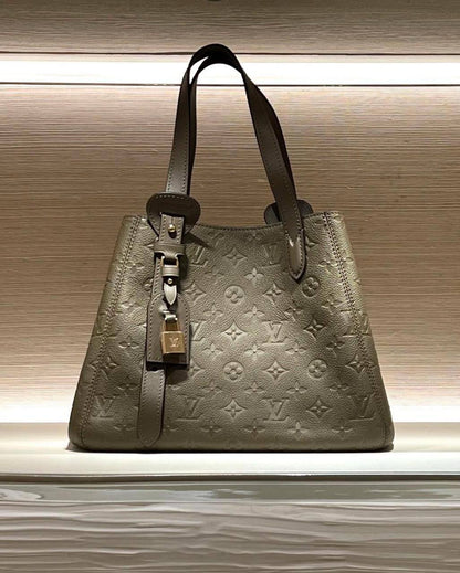 LV Master++
For Price 👇 WTSP Text Zain 0568585901

Zain192
♥️♥️♥️