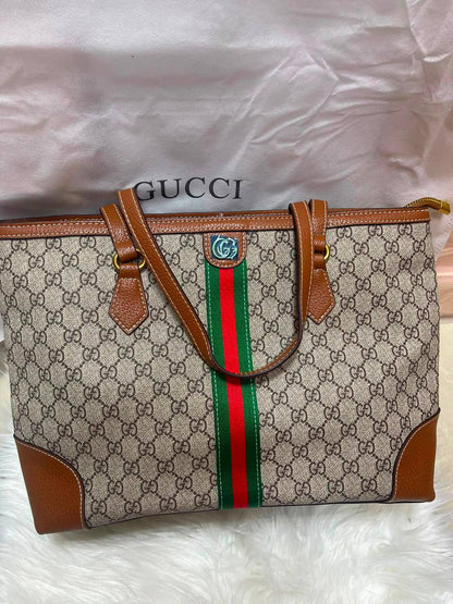 Gucci
85 dhs✅

Zain219
♥️♥️♥️