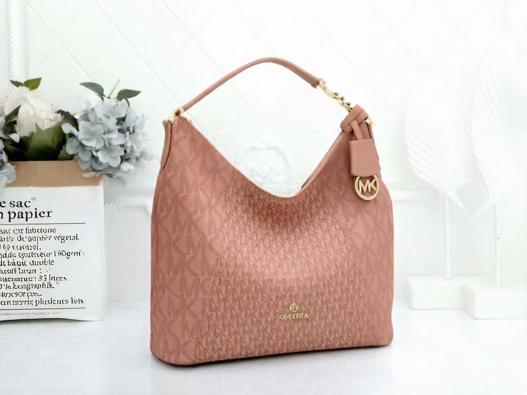 MK 
GOOD QUALITY 
110 dhs✅

Zain39
♥️♥️♥️
