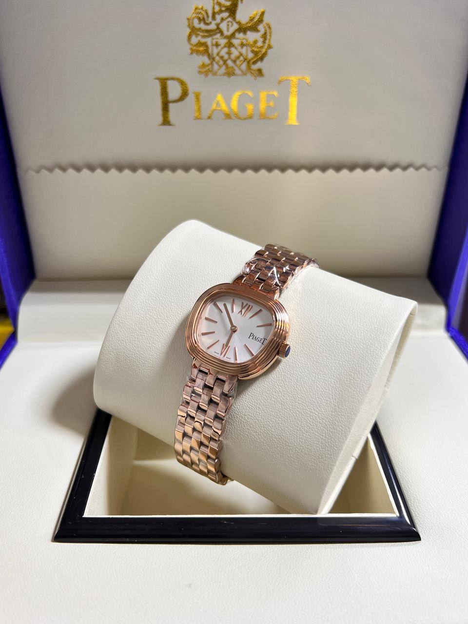 Piaget
master quality 

290 dhs🪙🌨️

with original box
🎁🎁🎁

Zain85
♥️♥️♥️
