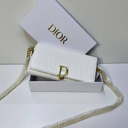 Dior
105 dhs🇦🇪🇦🇪 
with box high quality

Zain21
♥️♥️♥️