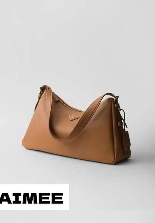 Prada Master
For Price 👇 WTSP Text Zain 0568585901

Zain10
♥️♥️♥️