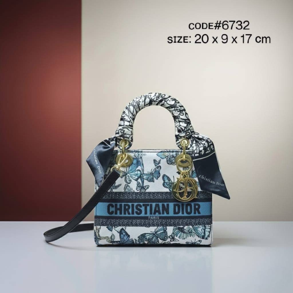 CHRISTIAN LADY DIOR
ᴄᴀɴᴠᴀs ᴏʙʟɪǫᴜᴇ ᴍᴀᴛᴇʀɪᴀʟ
ᴀɴᴅ ʟᴇᴀᴛʜᴇʀ ᴍᴀᴛᴇʀɪᴀʟ
ɢᴏʟᴅ ʜᴀʀᴅᴡᴀʀᴇ
sɪᴢᴇ: 20 cm

75 dhs❣️

Zain31
♥️♥️♥️