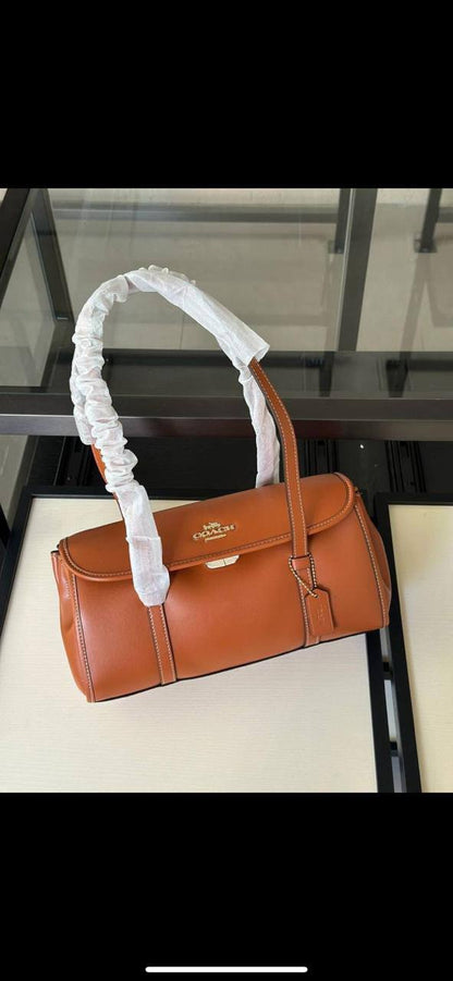 Coach Master
🌹😍26cm 
250 dhs🌺

Zain248