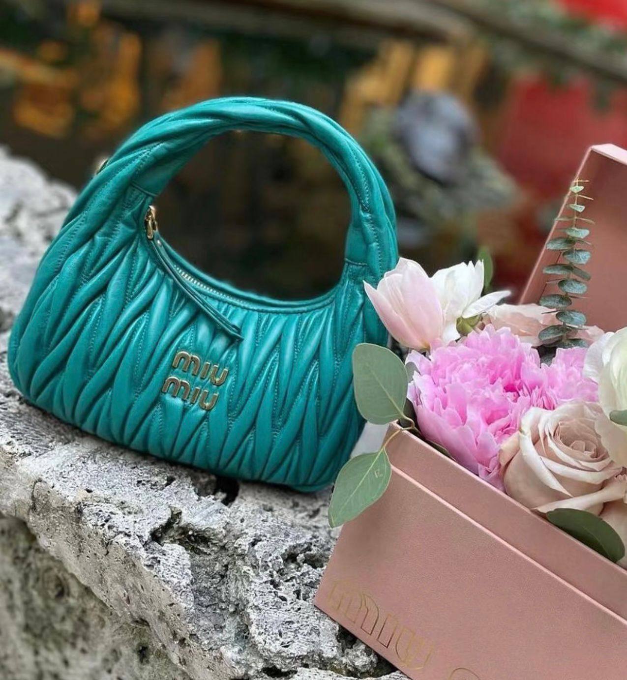 miumiu model, 
good quality, 

comes with box,  
🎁🎁🎁

size...23 * 11 cm 
95 dhs❣️

Zain12
♥️♥️♥️