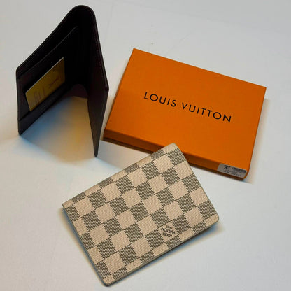 NEW CAME
LV
PASSPORT HOLDER
GOOD QUALITY
30 dhs🇦🇪🇦🇪

Zain40
♥️♥️♥️