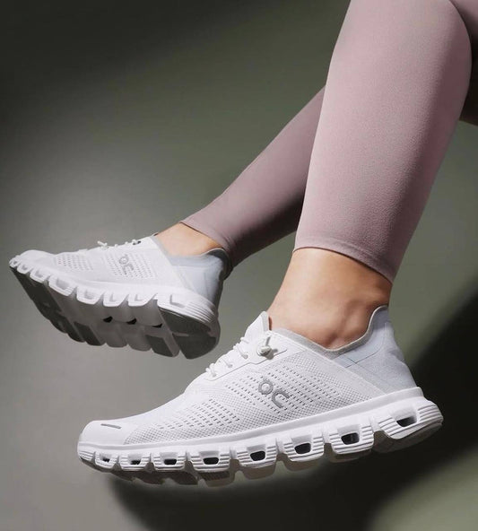 On Running Cloud 6 Coast White Glacier ，
Size 36-45 ，
220 dhs🪙🌨️

Zain18
♥️♥️♥️