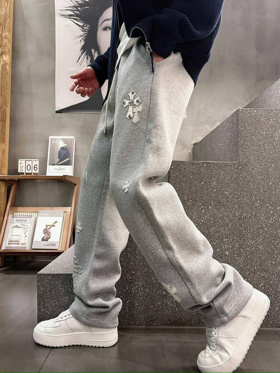 *NEW CHROME HEARTS*
*SUPER MASTER*
*SIZE :M,L,XL,XXL,XXXL* 
300 dhs🪙💚

Zain227
♥️♥️♥️