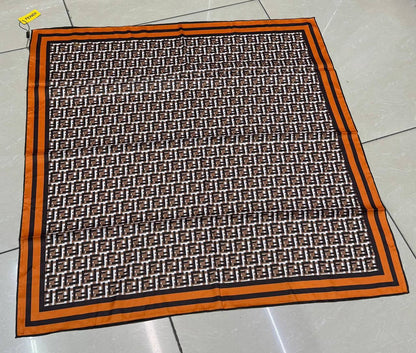 Silk square scarf 
40 dhs🪙💚

Zain93
♥️♥️♥️