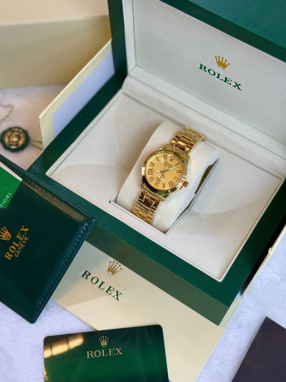 ROLEX 🆕 LADIES 
GOOD QUALITY 💯
60 dhs🪙💕

Zain133
♥️♥️♥️