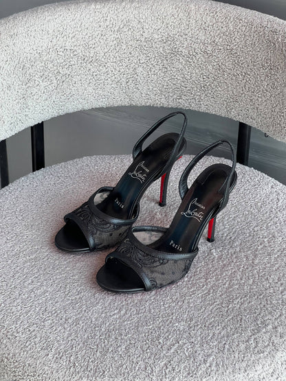 Louboutin

36-41
_Super master high quality_🪡
500 dhs🇦🇪🇦🇪

Zain176
♥️♥️♥️
