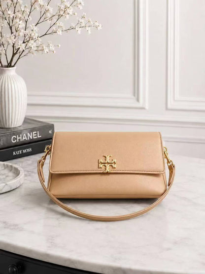 Tory Burch
withbox 
95 dhs🇦🇪🇦🇪

Zain143
♥️♥️♥️