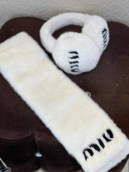 Miu miu

price with shahal 320 dhs🇦🇪🇦🇪

Without 280 dhs🇦🇪🇦🇪

Zain262
♥️♥️♥️