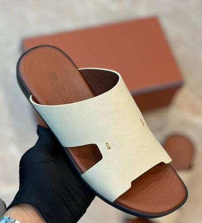 Loro piana 
slippers for men master quality 
290 dhs🌺
size available (40to46) 6to12

Zain59
♥️♥️♥️