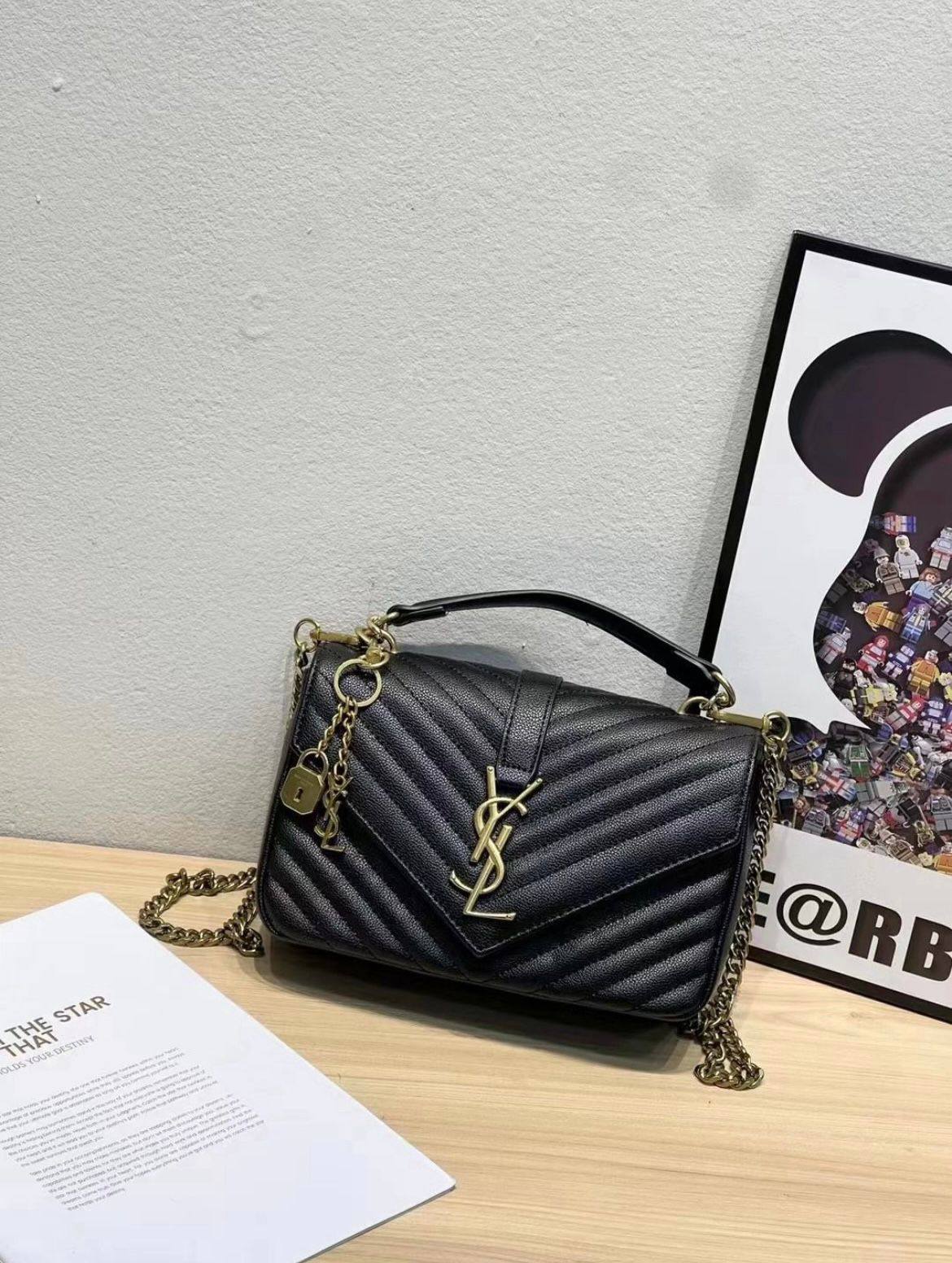 YSL

Withbox

105 dhs🇦🇪🇦🇪

Zain50
♥️♥️♥️