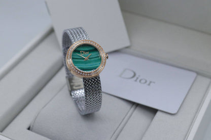 Dior 
220 dhs❣️
Small Size 
Master Quality

Zain33
♥️♥️♥️