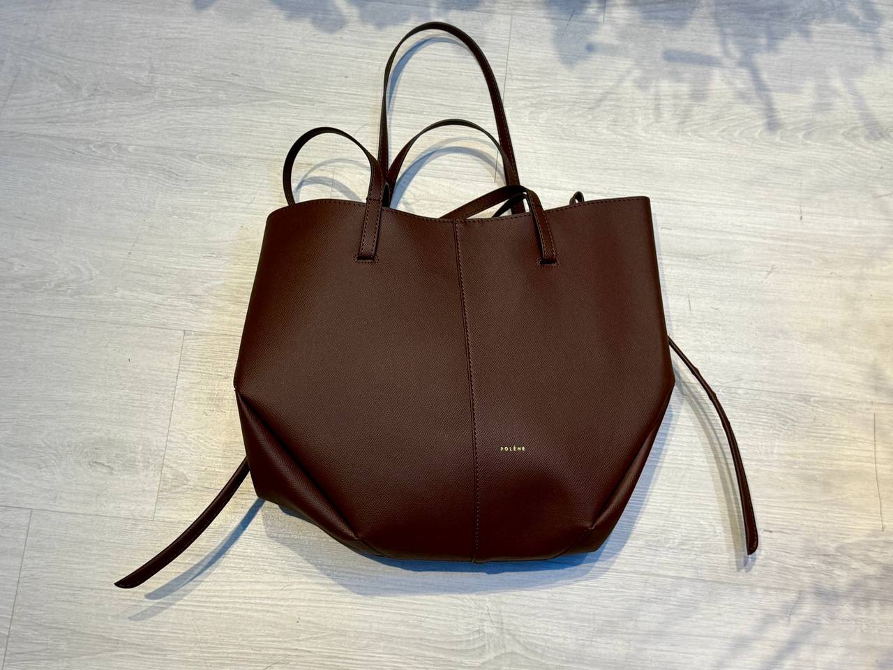 POLENE

120 dhs🪙🌨️

Zain55
♥️♥️♥️