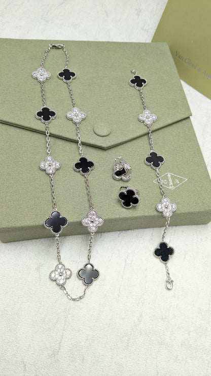 VC

Master Quality
Necklace, Earrings & Bracelet
280 dhs🇦🇪  with Normal Box 🎁
300 dhs🇦🇪 with Good Box 🎁

345 dhs🇦🇪 withmaster box

Zain210
♥️♥️♥️