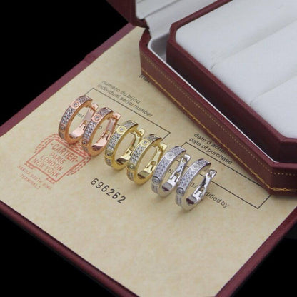 EARRING
MASTER💫✨
60 dhs🇦🇪🇦🇪

 WITH BOX AND PAPER BAG🎁🛍️
GOLD ROSE GOLD SILVER
AVAILABLE

Zain89
♥️♥️♥️