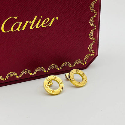 New arrival branded stainless steel with 18k gold plated Small earrings 
20 dhs🪙🌨️
30 dhs🪙🌨️
with branded box and paperbag 
*non tarnish 
*friendly for skin

Zain243
♥️♥️♥️