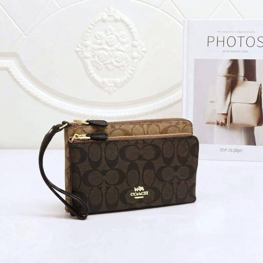 Coach
Small hand bag
50 dhs✅

Zain136
♥️♥️♥️