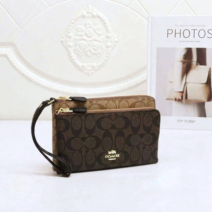 Coach
Small hand bag
50 dhs✅

Zain136
♥️♥️♥️