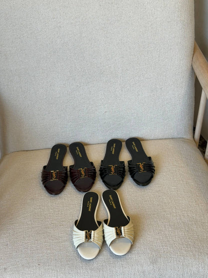 YSL
QUALITY:SUPER MASTER 😍
SIZE:36 TO 42😍🥰
430 dhs🇦🇪🇦🇪

Zain319
♥️♥️♥️