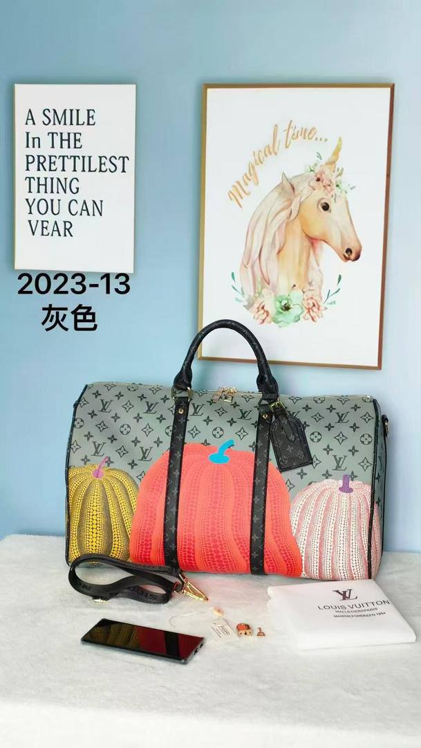 LV Travel Bags
115 dhs✅ 
high quality 
55cm

Zain26
♥️♥️♥️