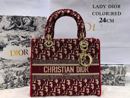Dior
ᴄʀɪsᴛɪᴀɴ ᴅɪᴏʀ
(ʟᴀᴅʏ ᴅɪᴏʀ)
ᴡɪᴛʜ ʙᴏx 
90 dhs💓

Zain56
♥️♥️♥️