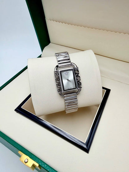 Cartier 
Bvlgari
Swarovski
Versace
 Gucci

55 dhs

Zain45
♥️♥️♥️