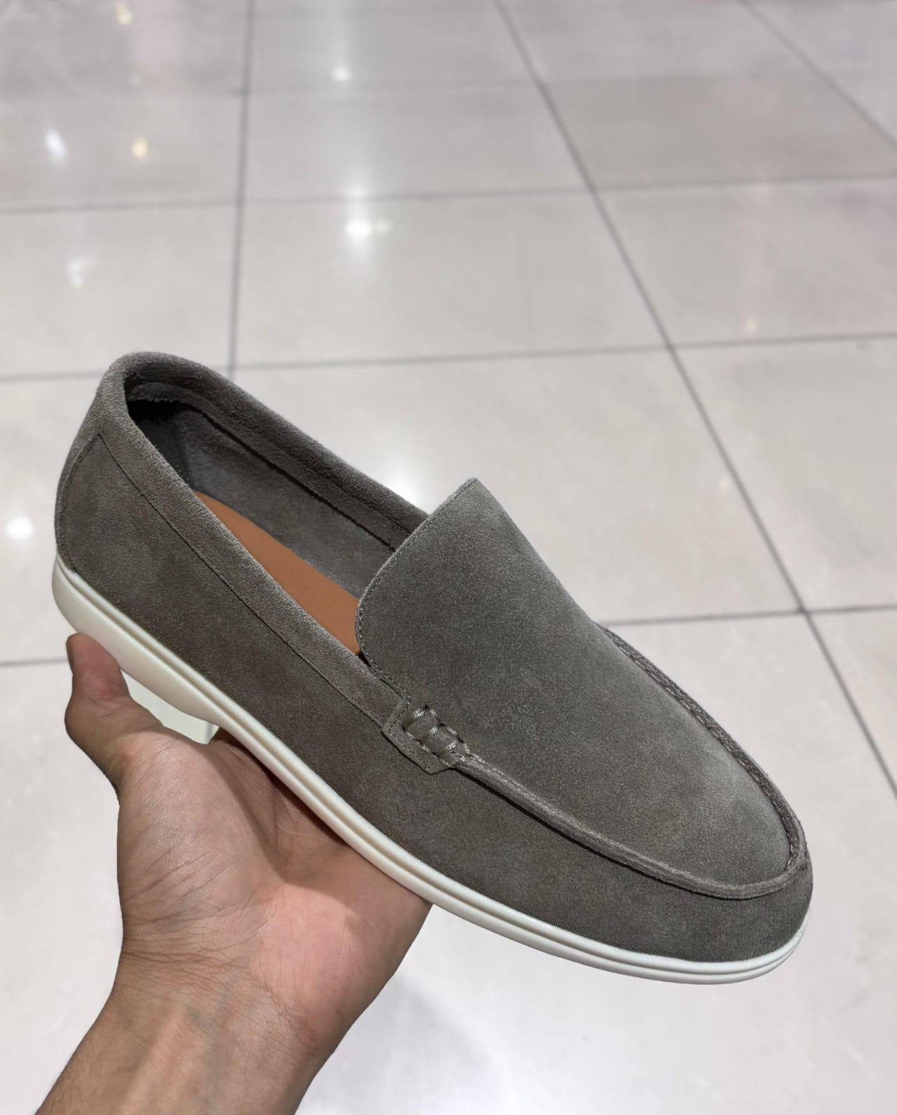 Loro Piana
Size:40 to 45
170 dhs✅

Zain241
♥️♥️♥️