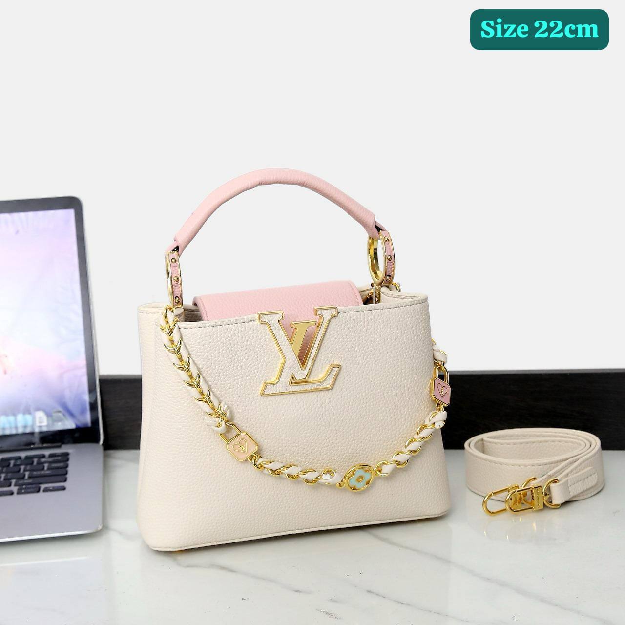 LV
Good quality 

with box 
🎁🎁🎁

125 dhs🌺

Zain186
♥️♥️♥️