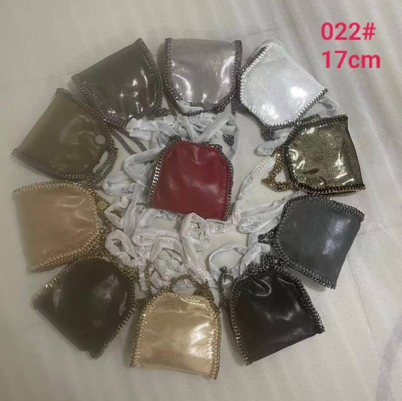 Stella
105 dhs🇦🇪🇦🇪
with box
size 17cm

Zain26
♥️♥️♥️
