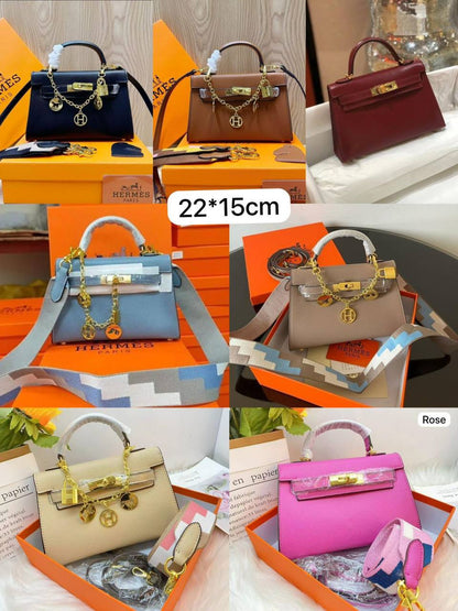 💗Hermes Killy 
1⃣️ First quality
 + chain⛓️+ 2 strap +🎁
Size : 22 *15 *7 cm
90 dhs🪙🌨️
with box🎁

Zain115
♥️♥️♥️