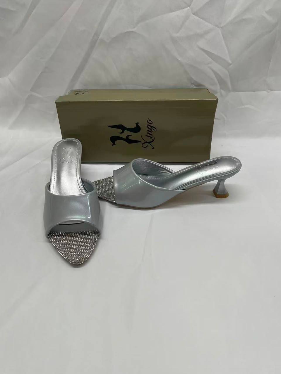 Gina
75 dhs🇦🇪🇦🇪
size 36 to 41

Zain161
♥️♥️♥️